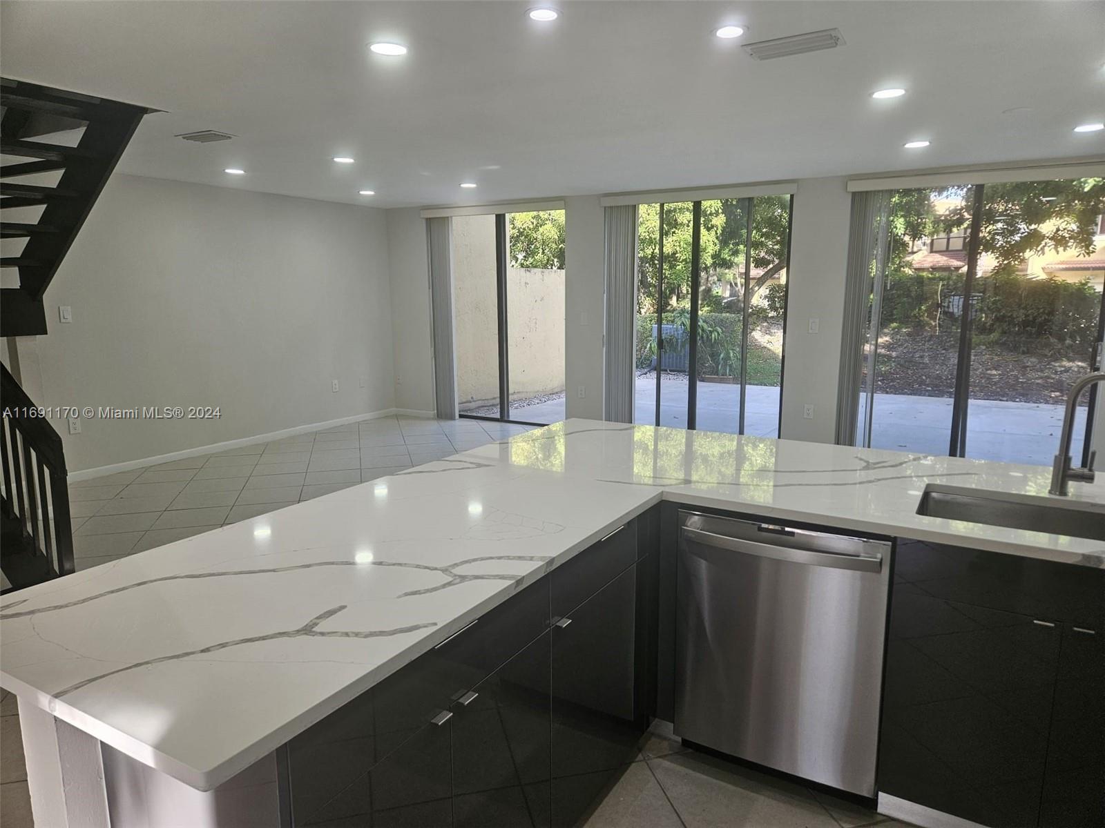 3985 Adra Ave # 55 Unit: E-55