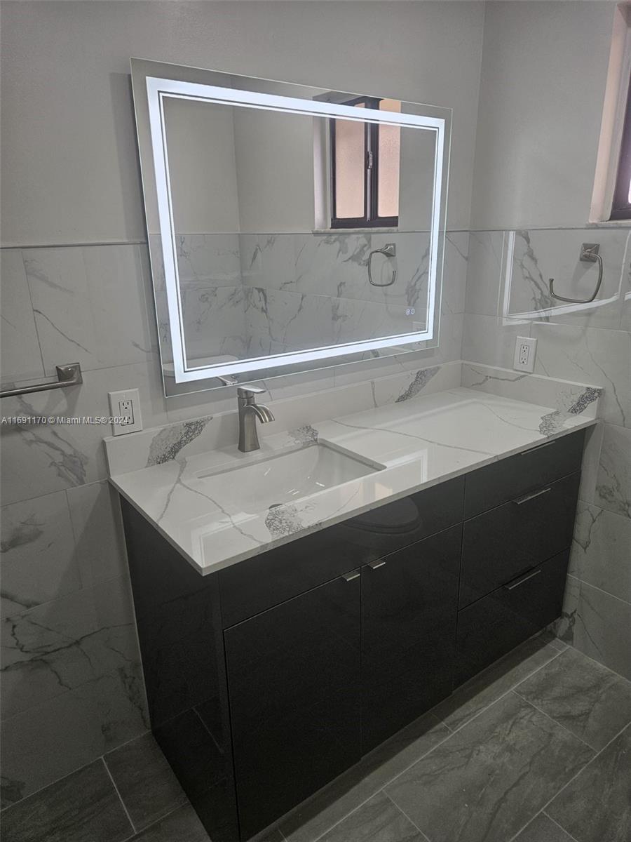 3985 Adra Ave # 55 Unit: E-55