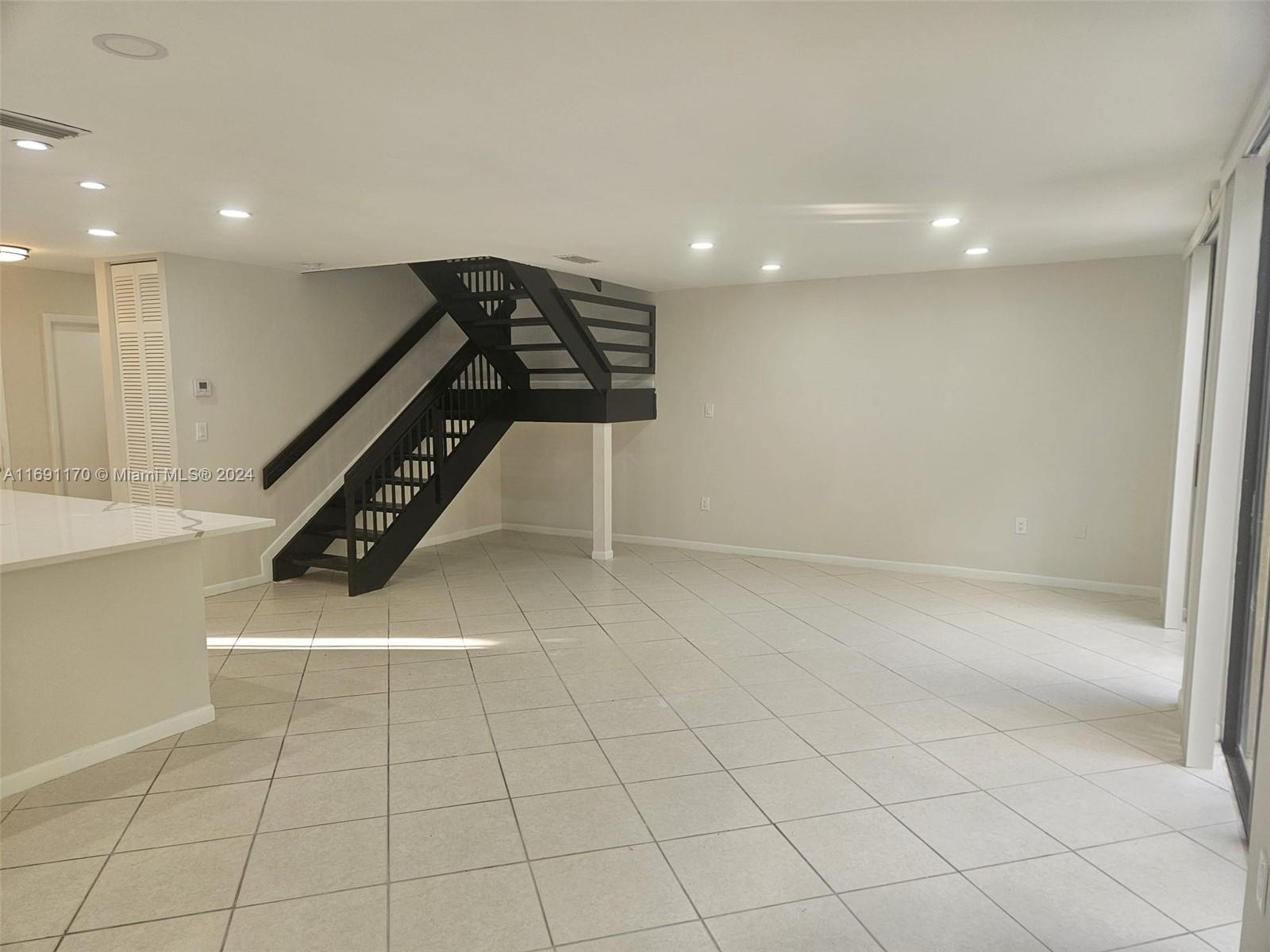 3985 Adra Ave # 55 Unit: E-55