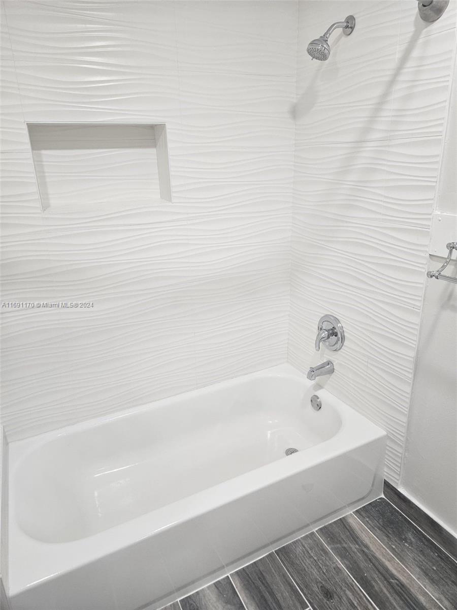 3985 Adra Ave # 55 Unit: E-55