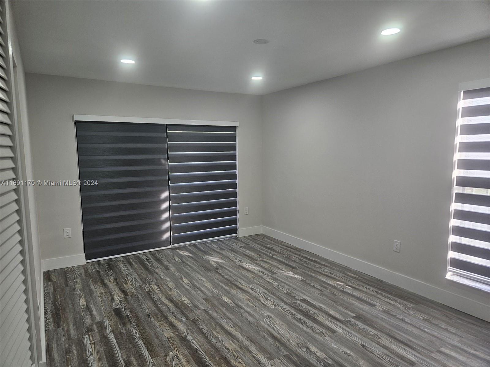 3985 Adra Ave # 55 Unit: E-55