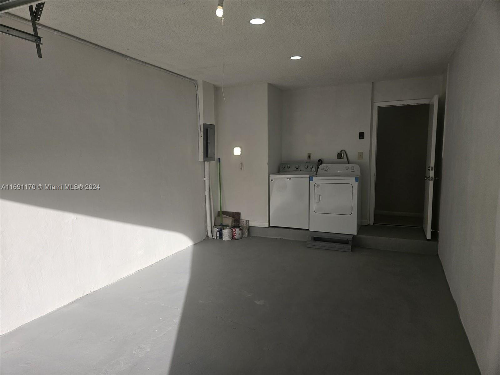 3985 Adra Ave # 55 Unit: E-55