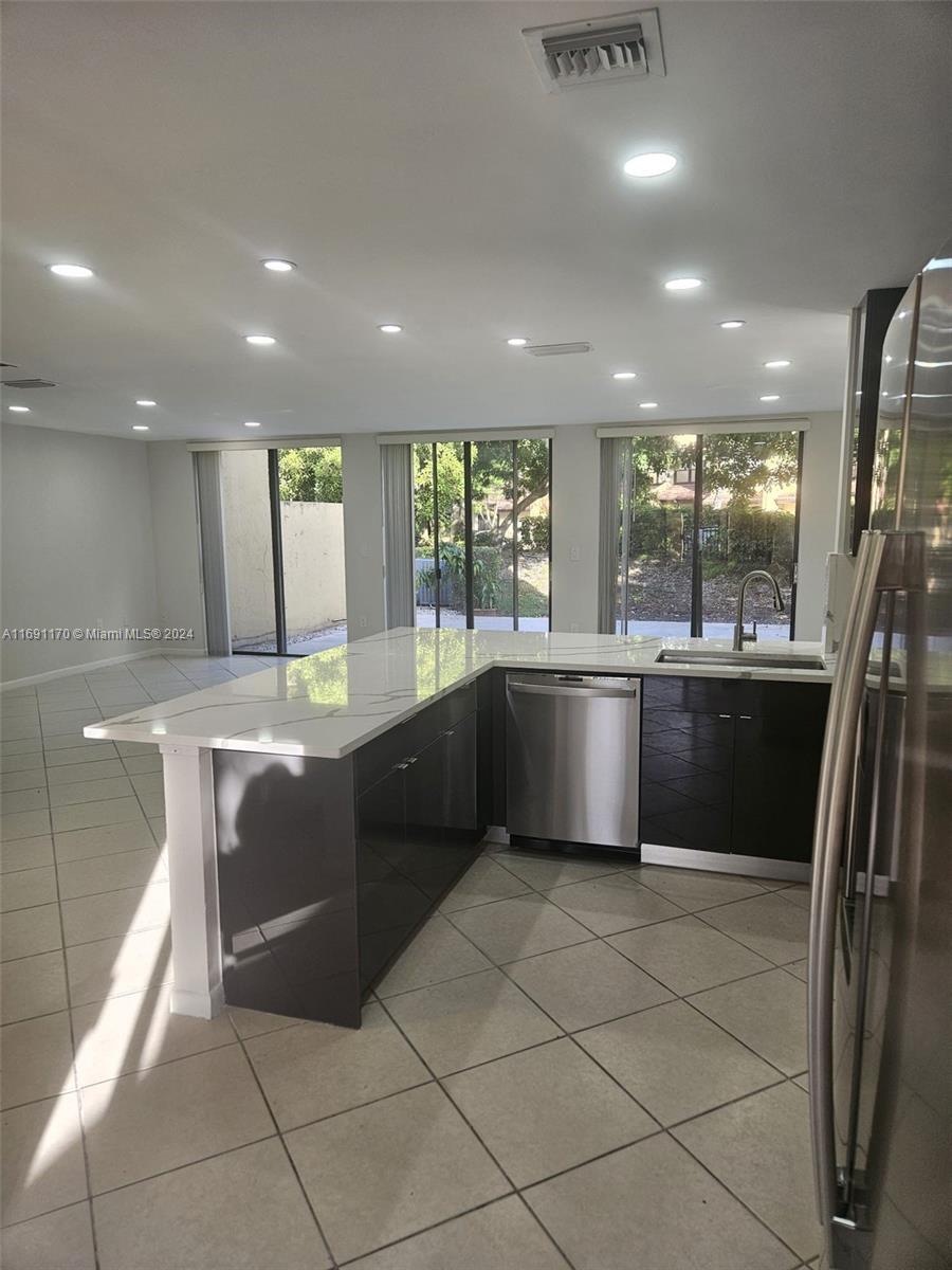 3985 Adra Ave # 55 Unit: E-55