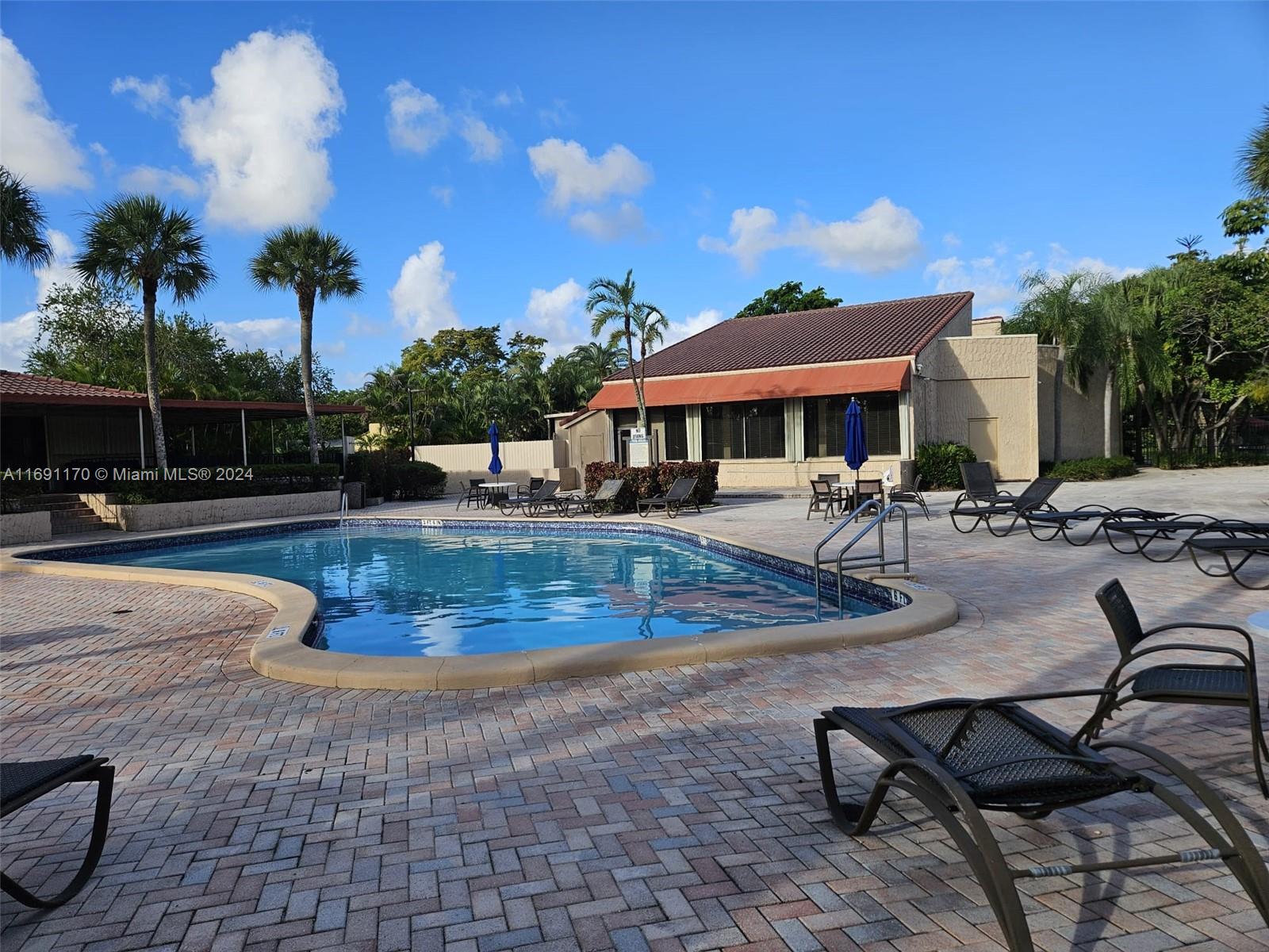 3985 Adra Ave # 55 Unit: E-55