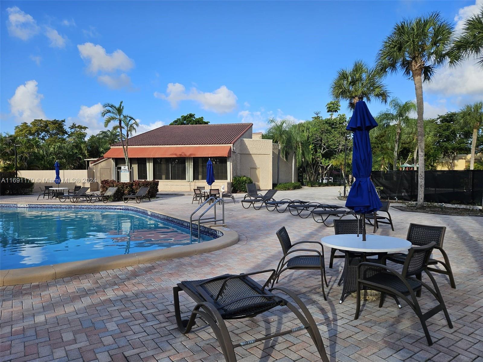 3985 Adra Ave # 55 Unit: E-55