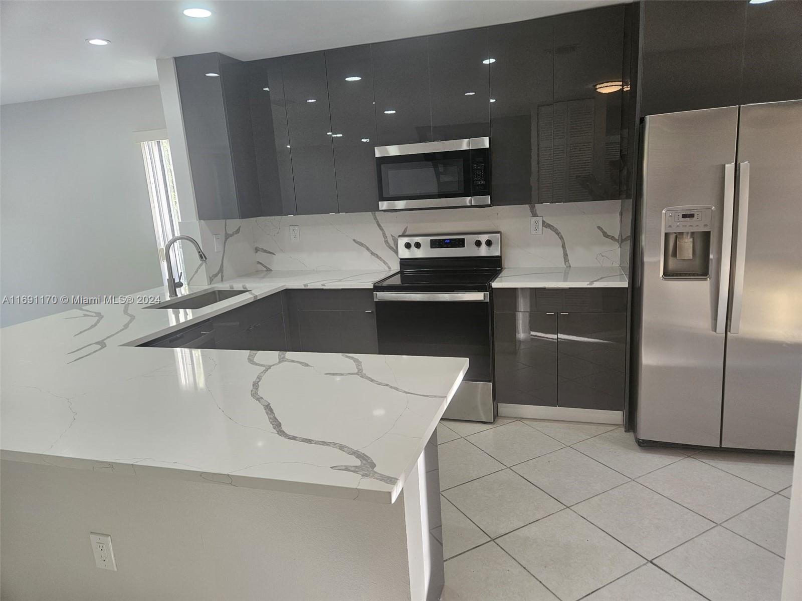 3985 Adra Ave # 55 Unit: E-55