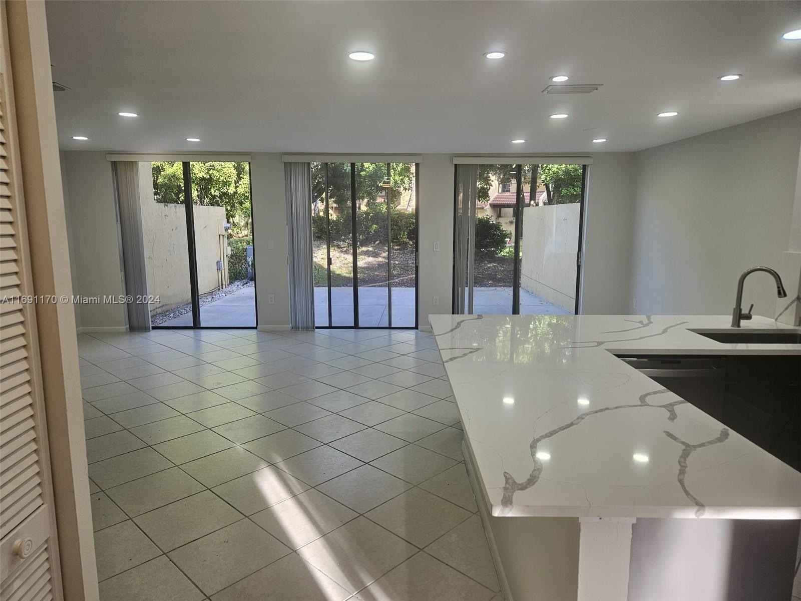 3985 Adra Ave # 55 Unit: E-55