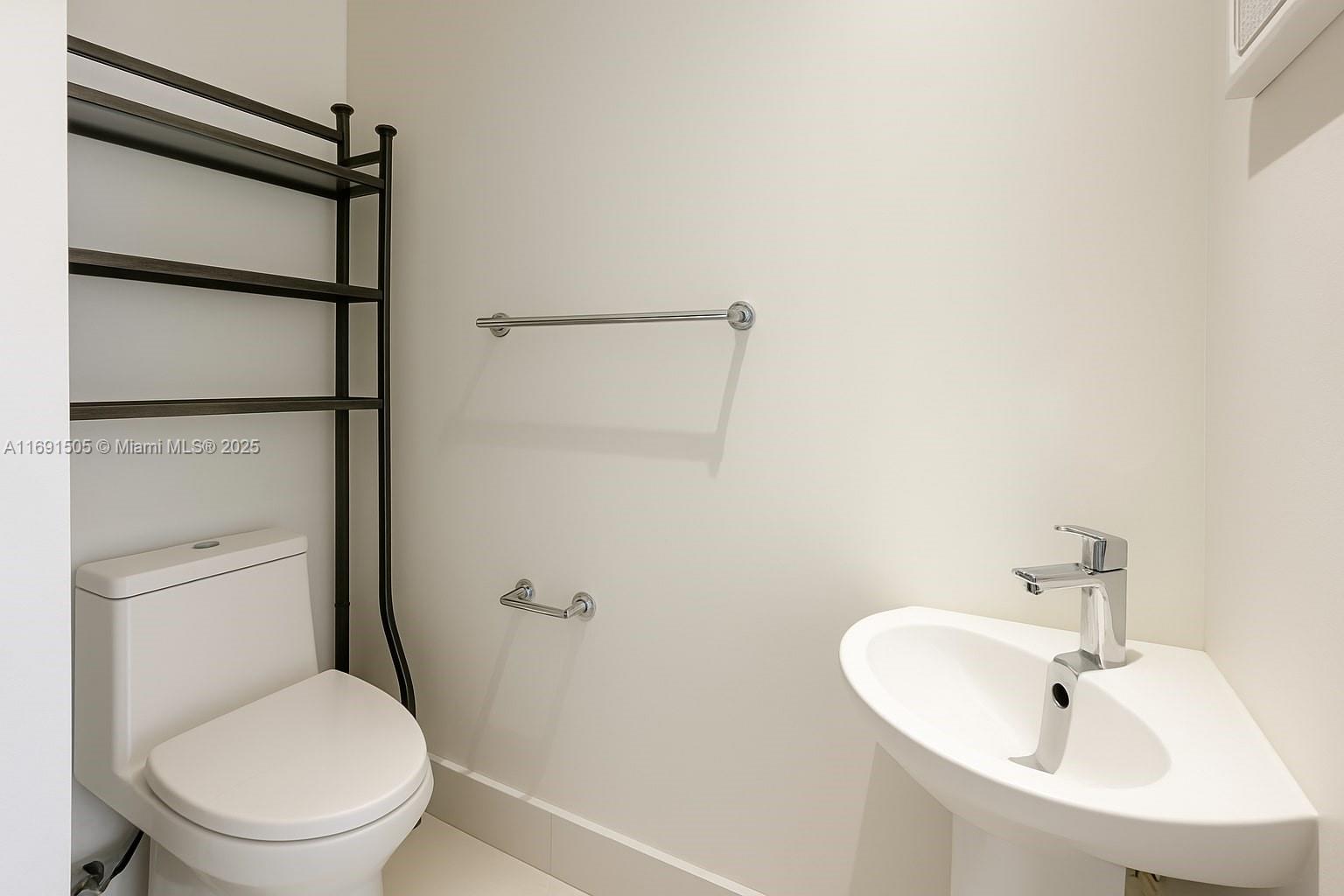 501 NE 31st St # 1204