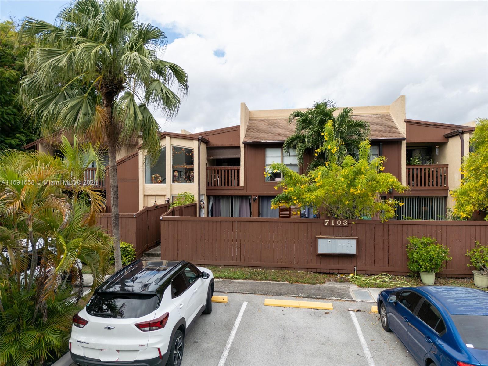 7103 SW 115th Pl # 26 Unit: D-26