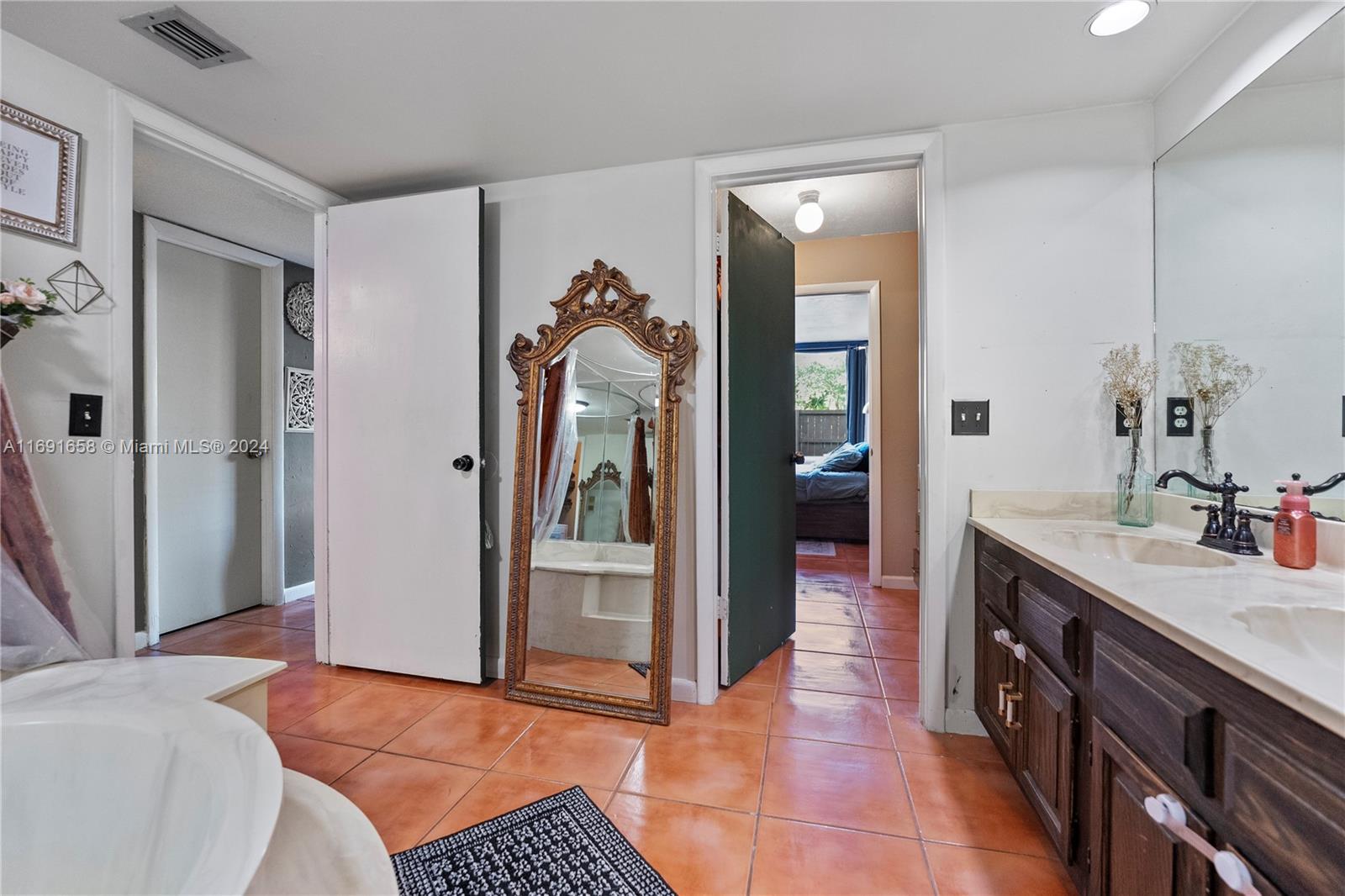 7103 SW 115th Pl # 26 Unit: D-26