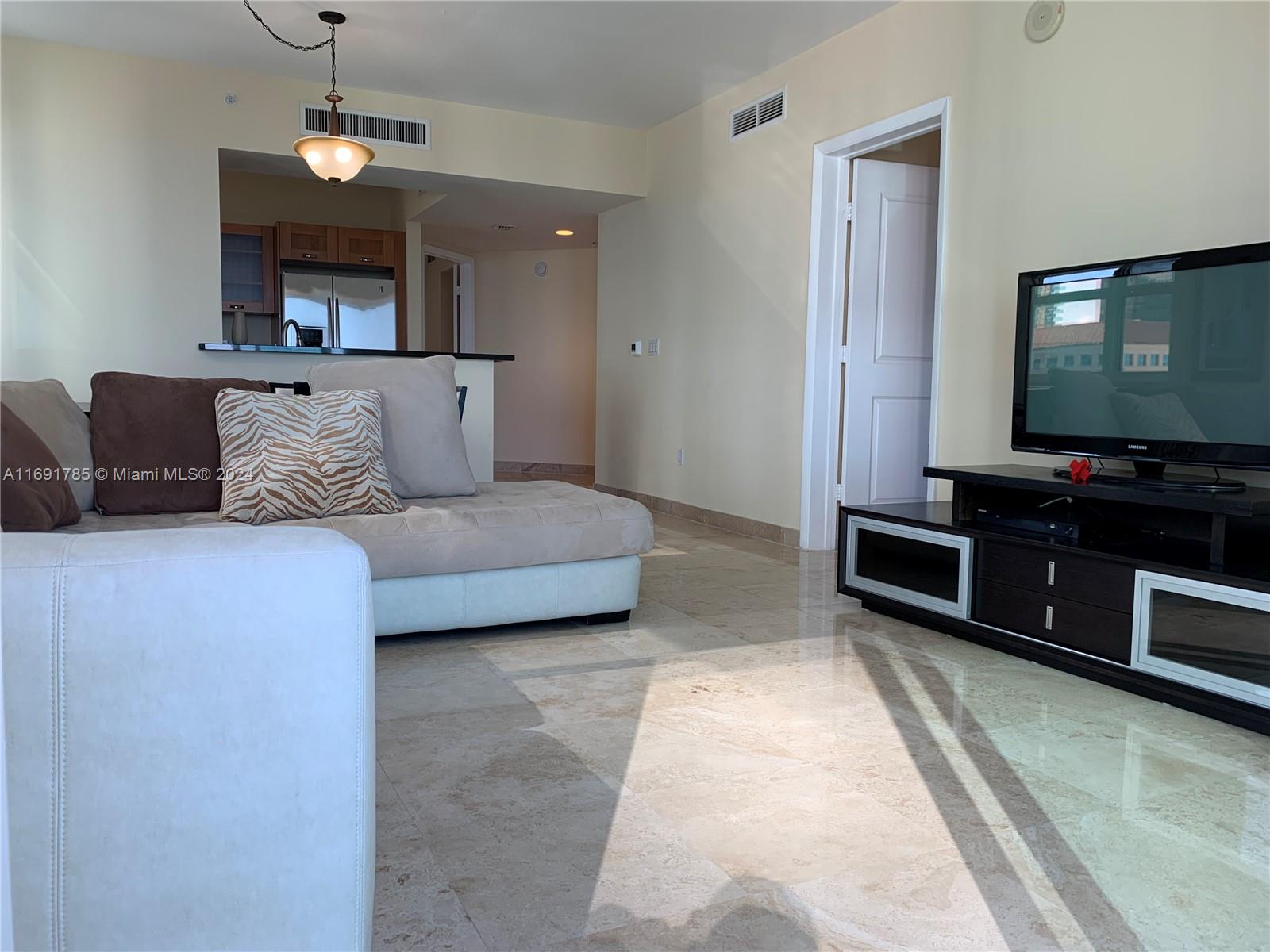 186 SE 12th Ter # 1501