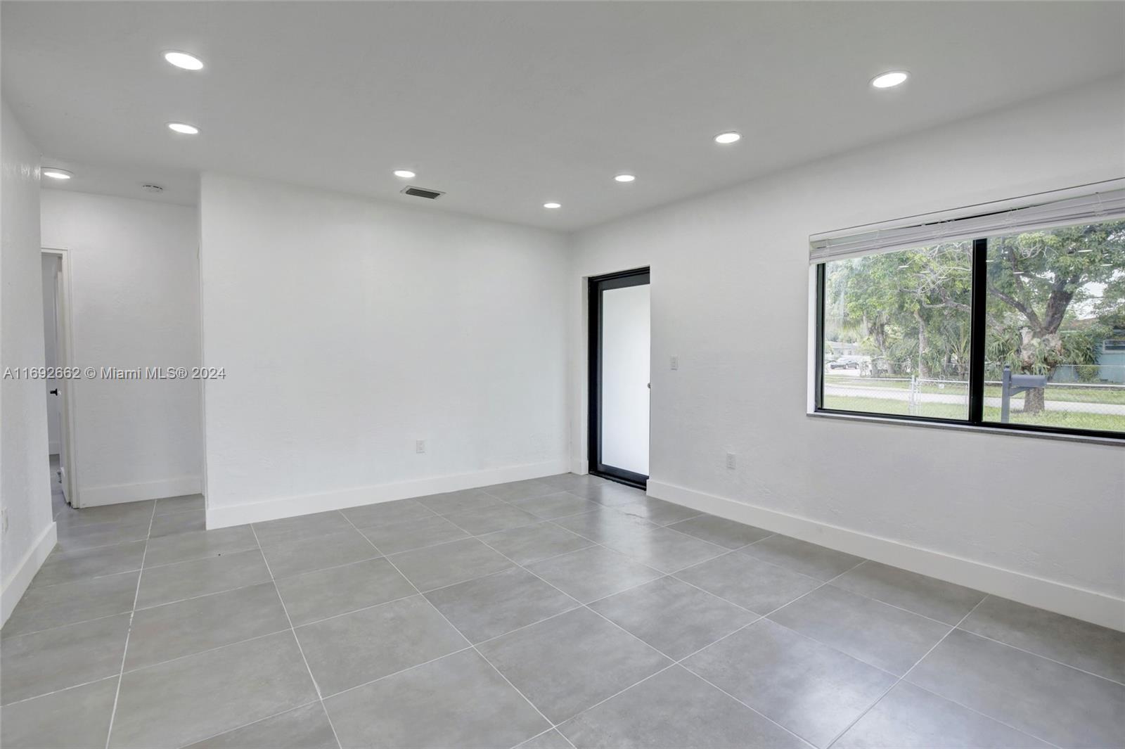13015 NW 10th Ave