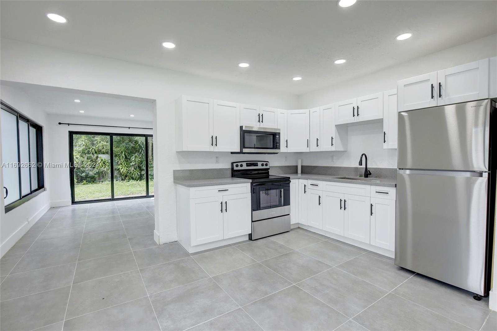 13015 NW 10th Ave