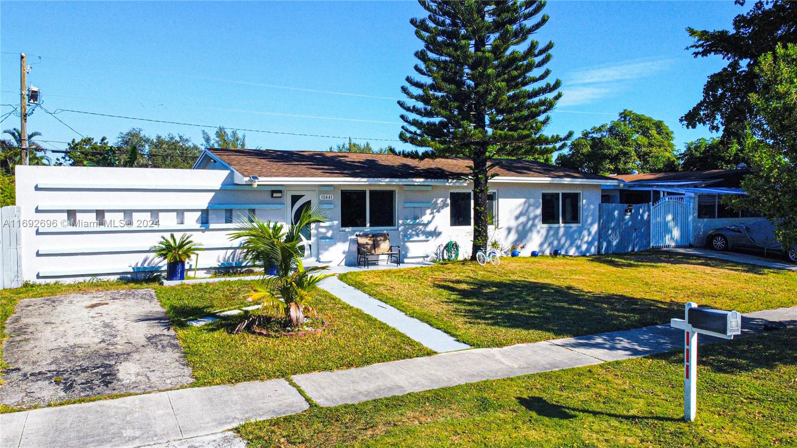 10441 SW 200th Ter