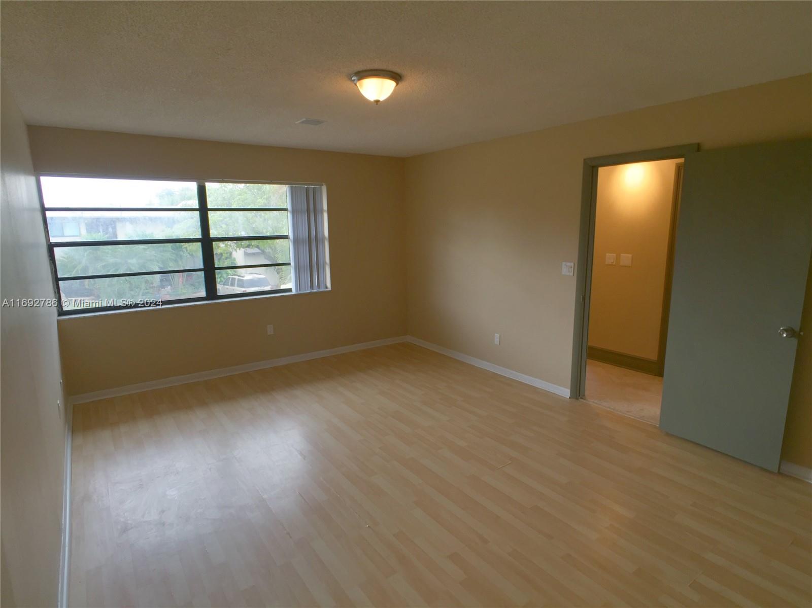 11341 SW 70th Ter # 11341