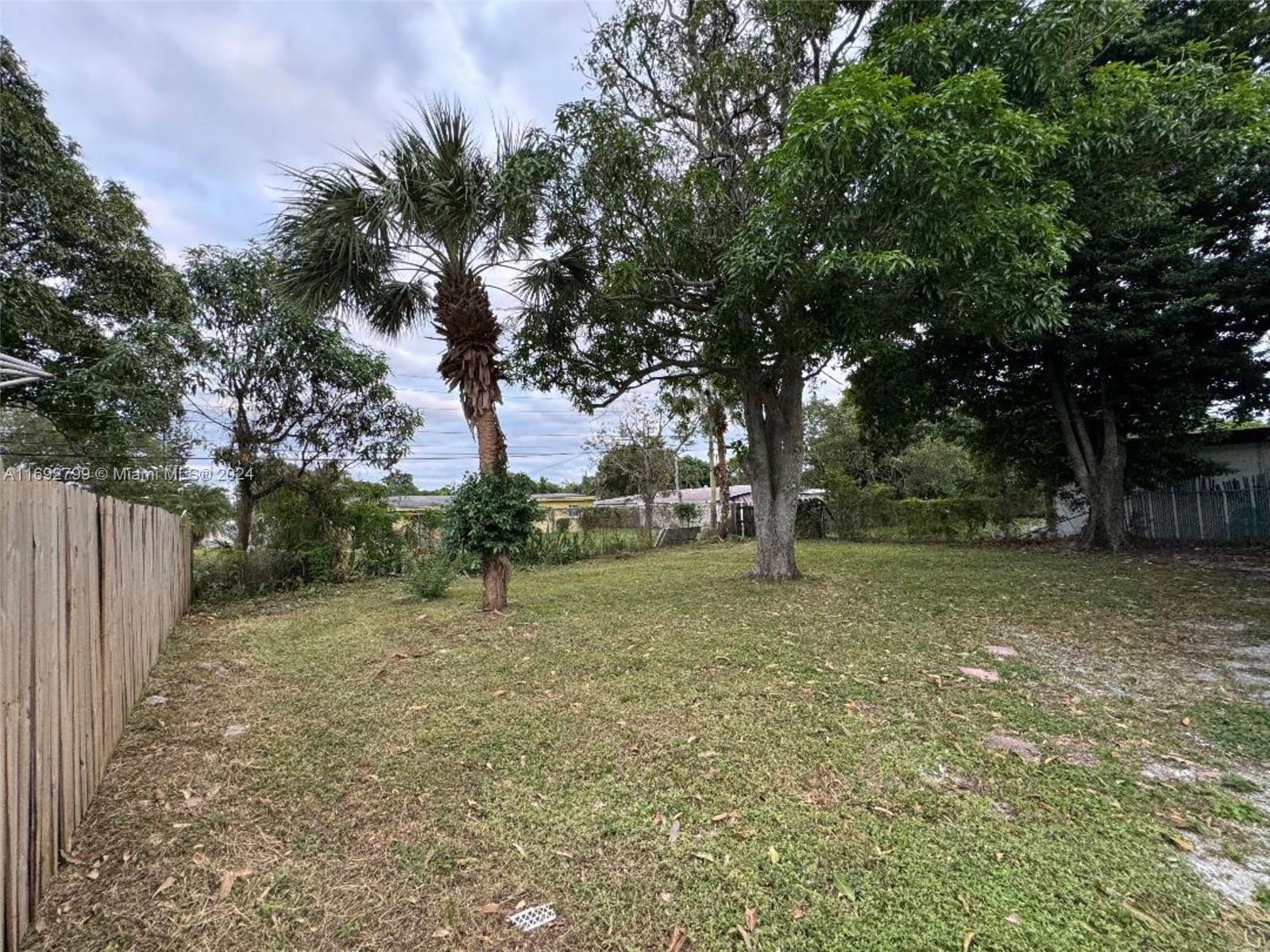 230 NW 33rd Ter