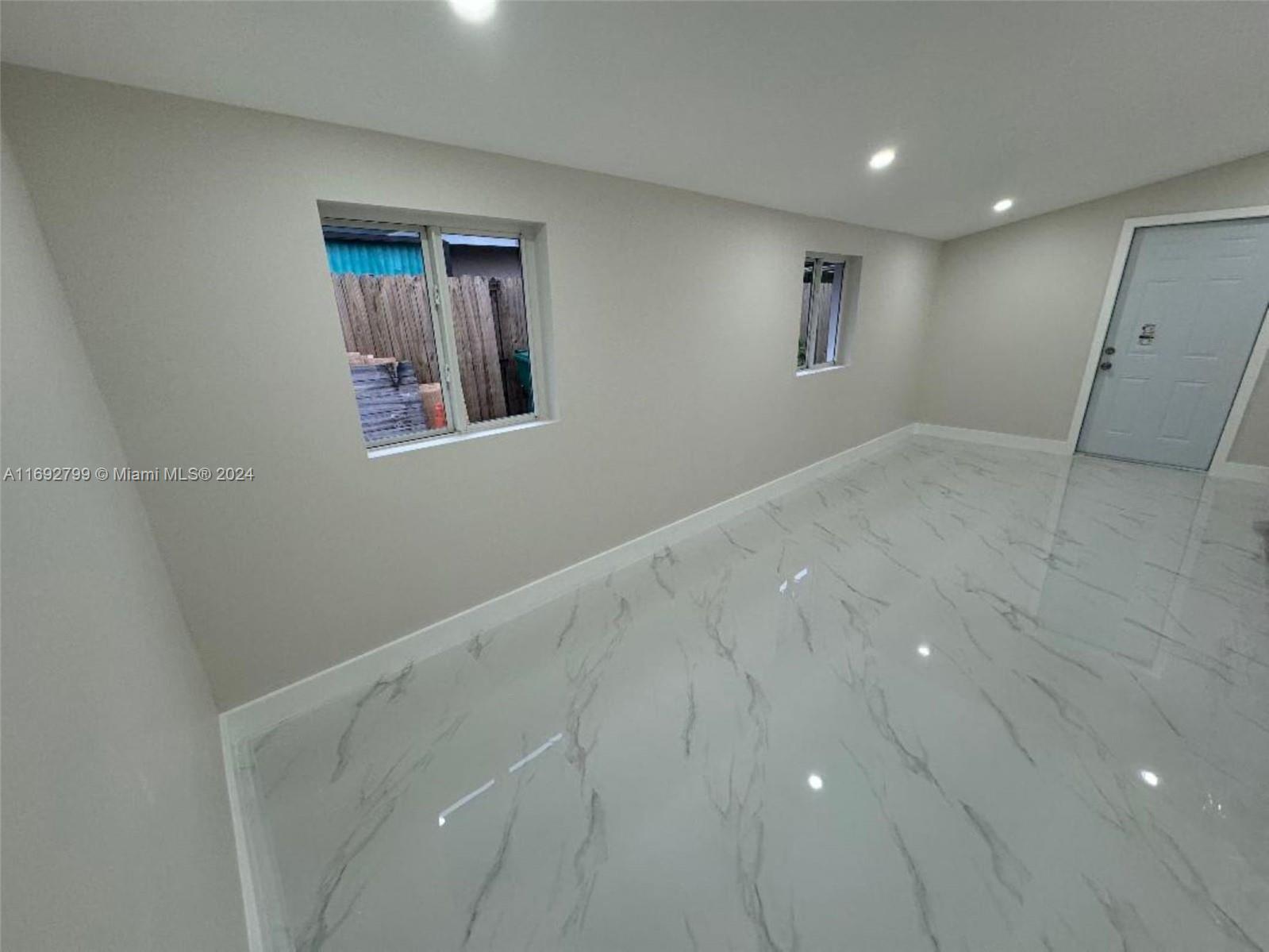 230 NW 33rd Ter