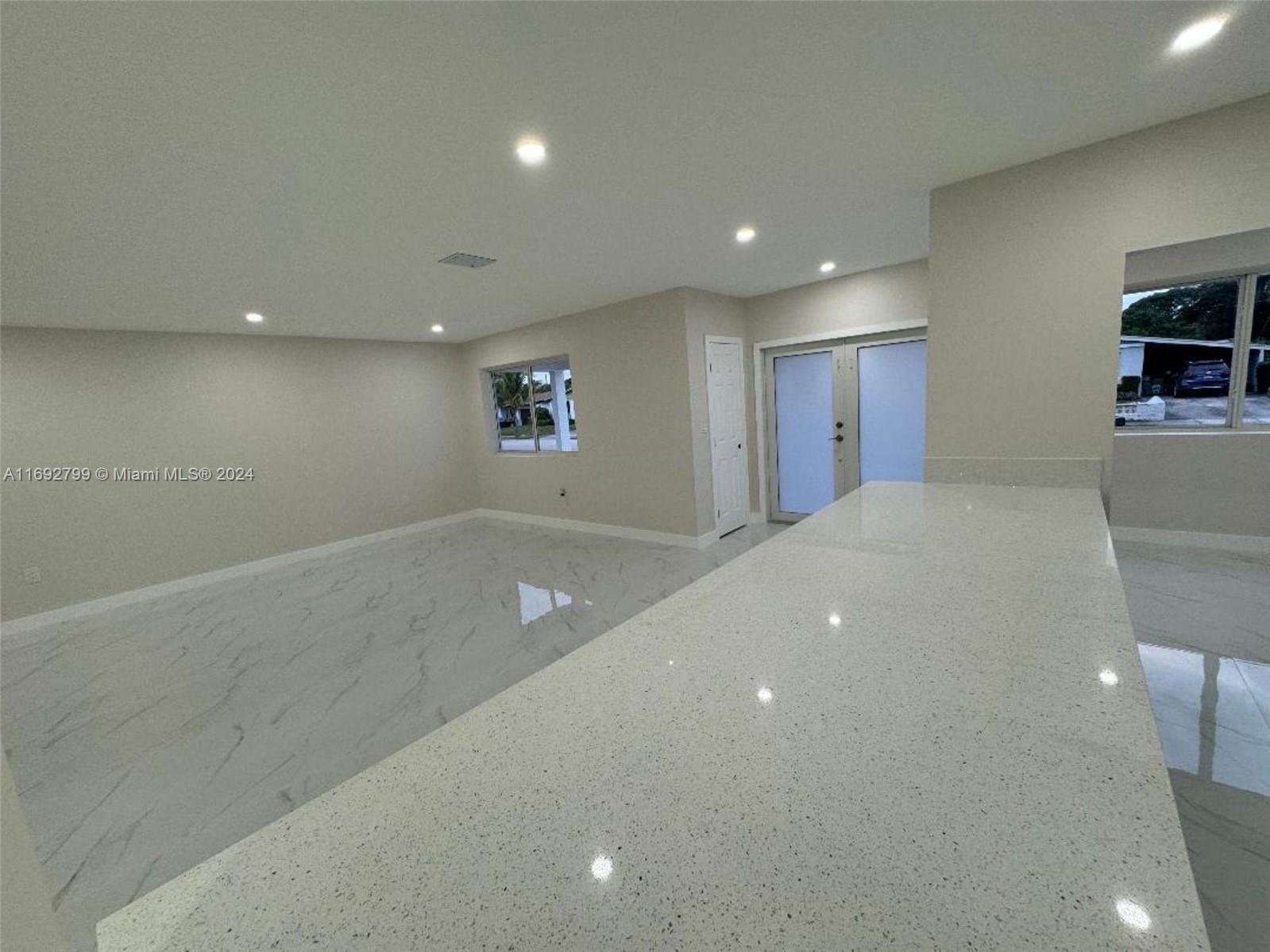 230 NW 33rd Ter