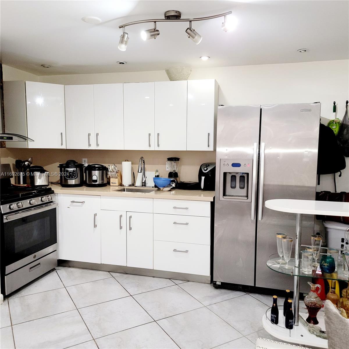 7901 SW 64th Ave # 9