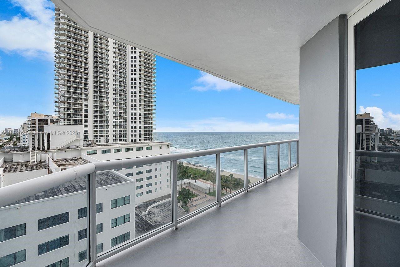 6301 Collins Ave # 1508