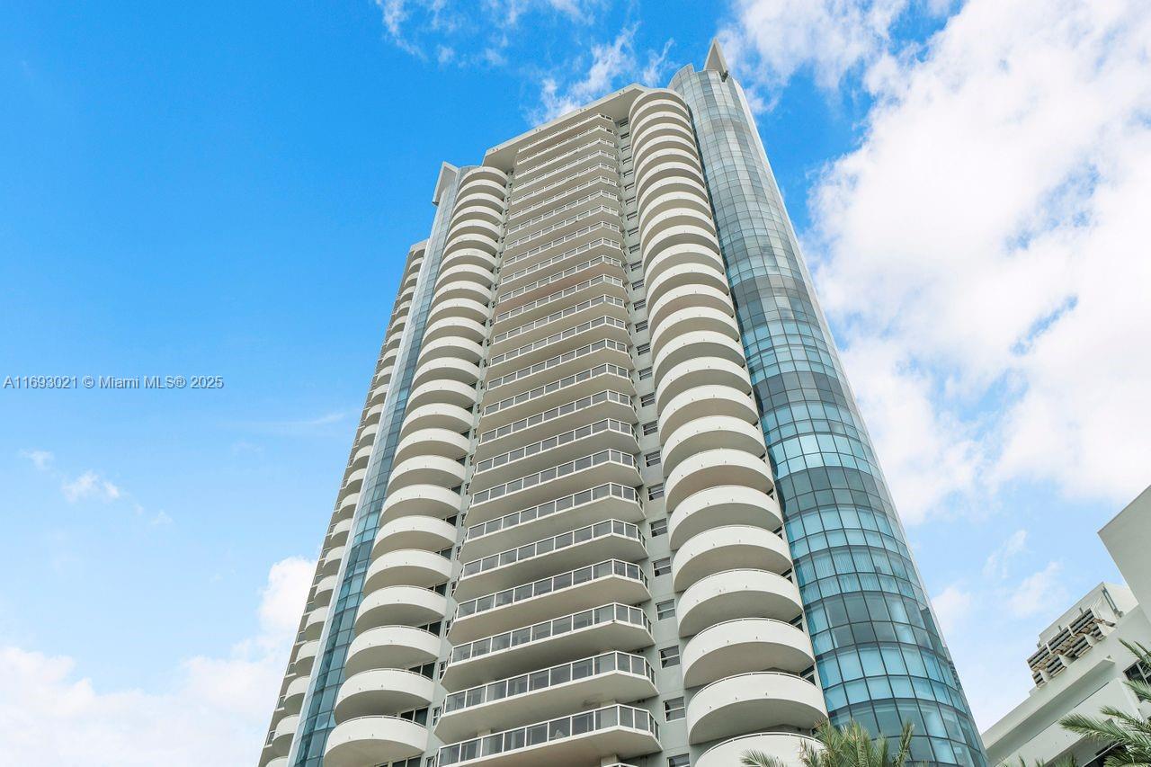 6301 Collins Ave # 1508