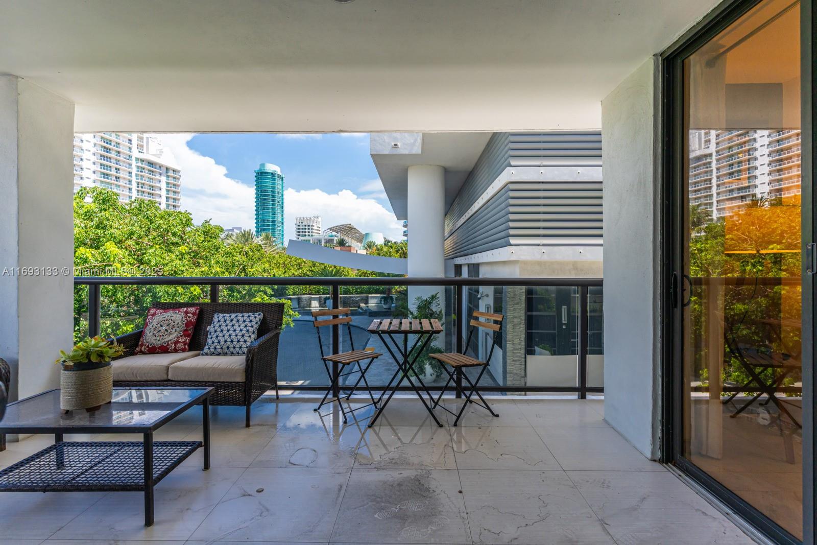 5845 Collins Ave # 201