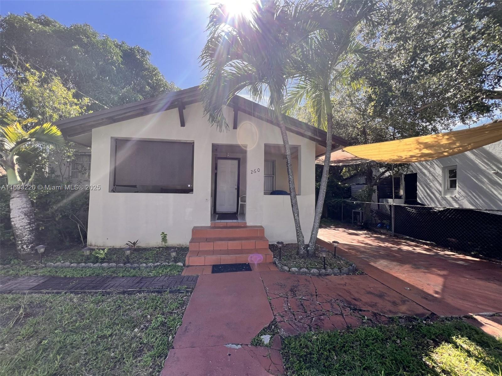 260 NW 34th St