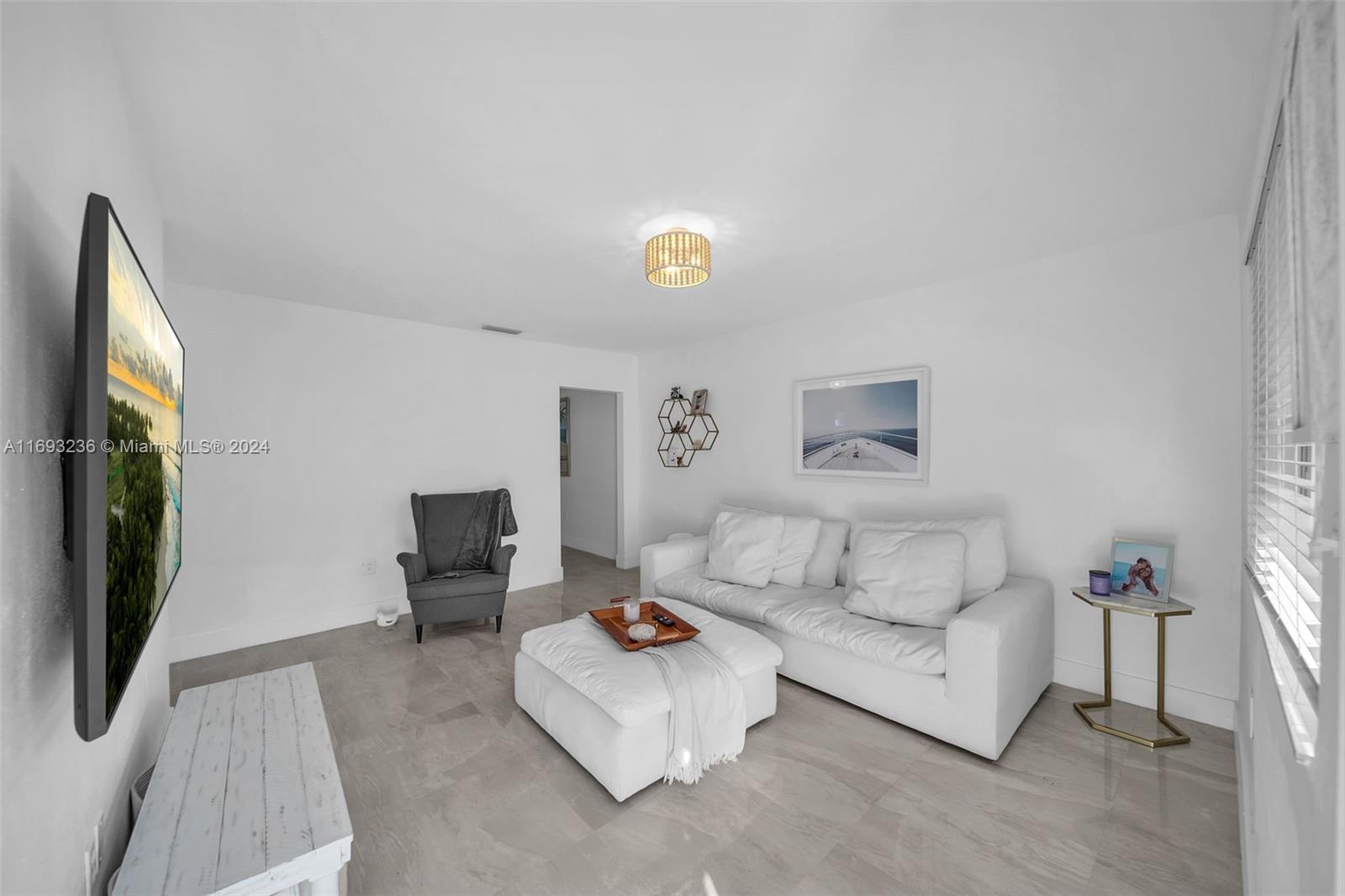 3501 SW 89th Ave