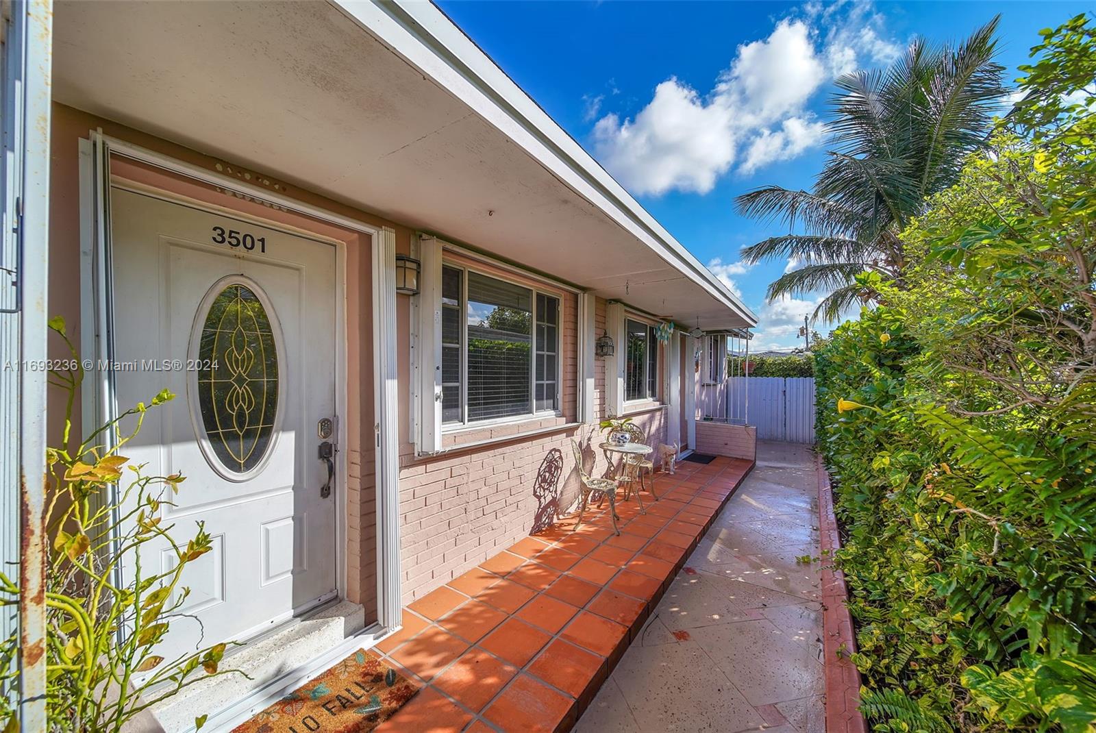3501 SW 89th Ave