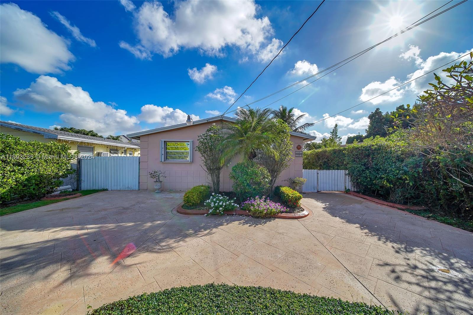 3501 SW 89th Ave