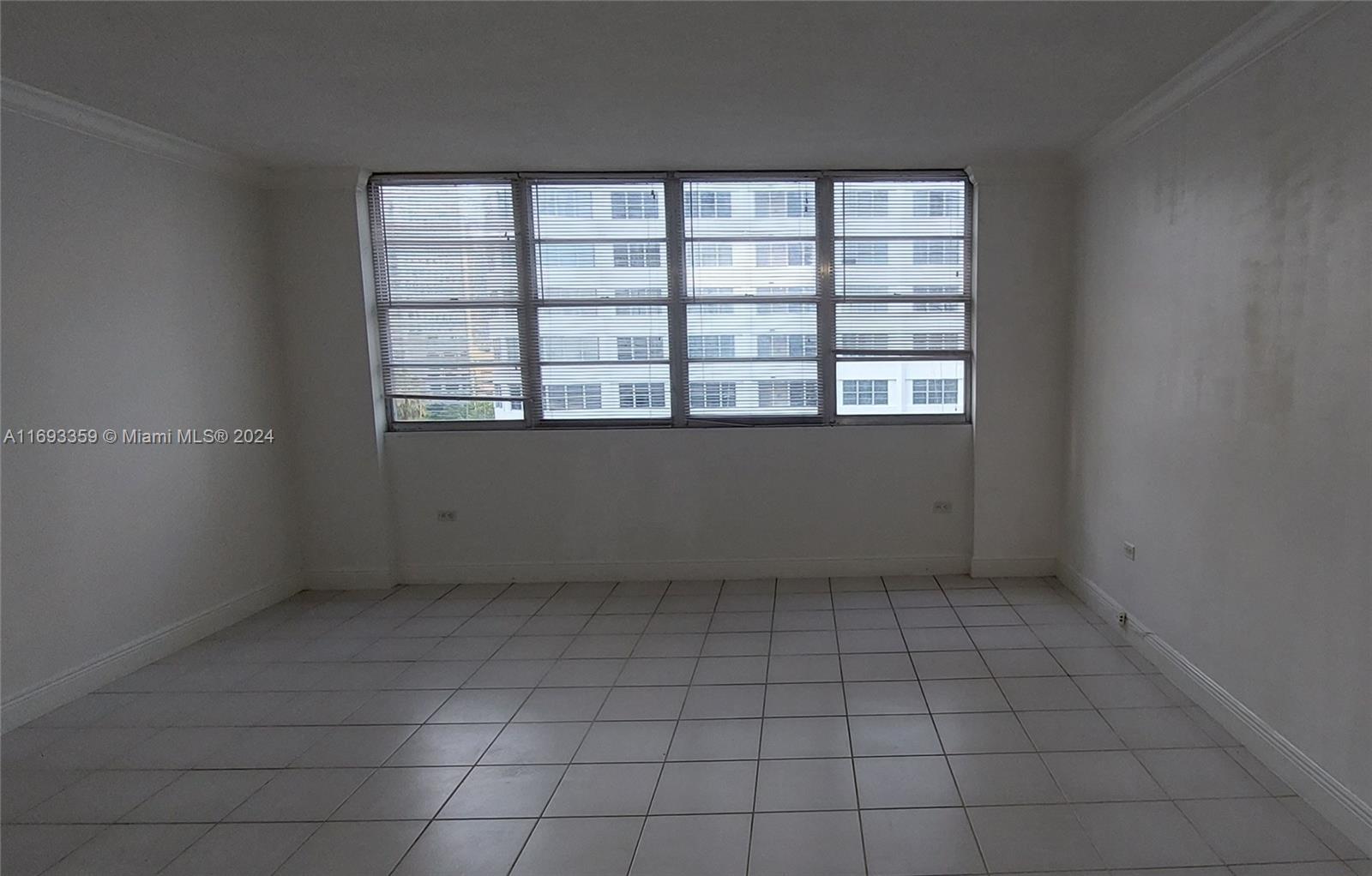 999 Brickell Bay Dr # 706