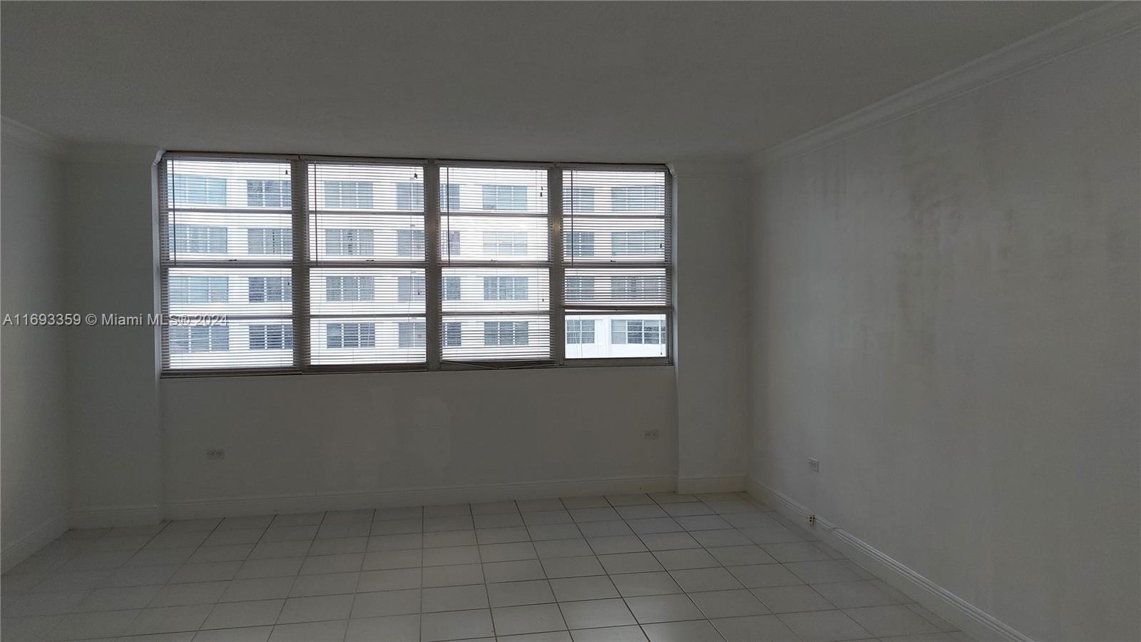 999 Brickell Bay Dr # 706