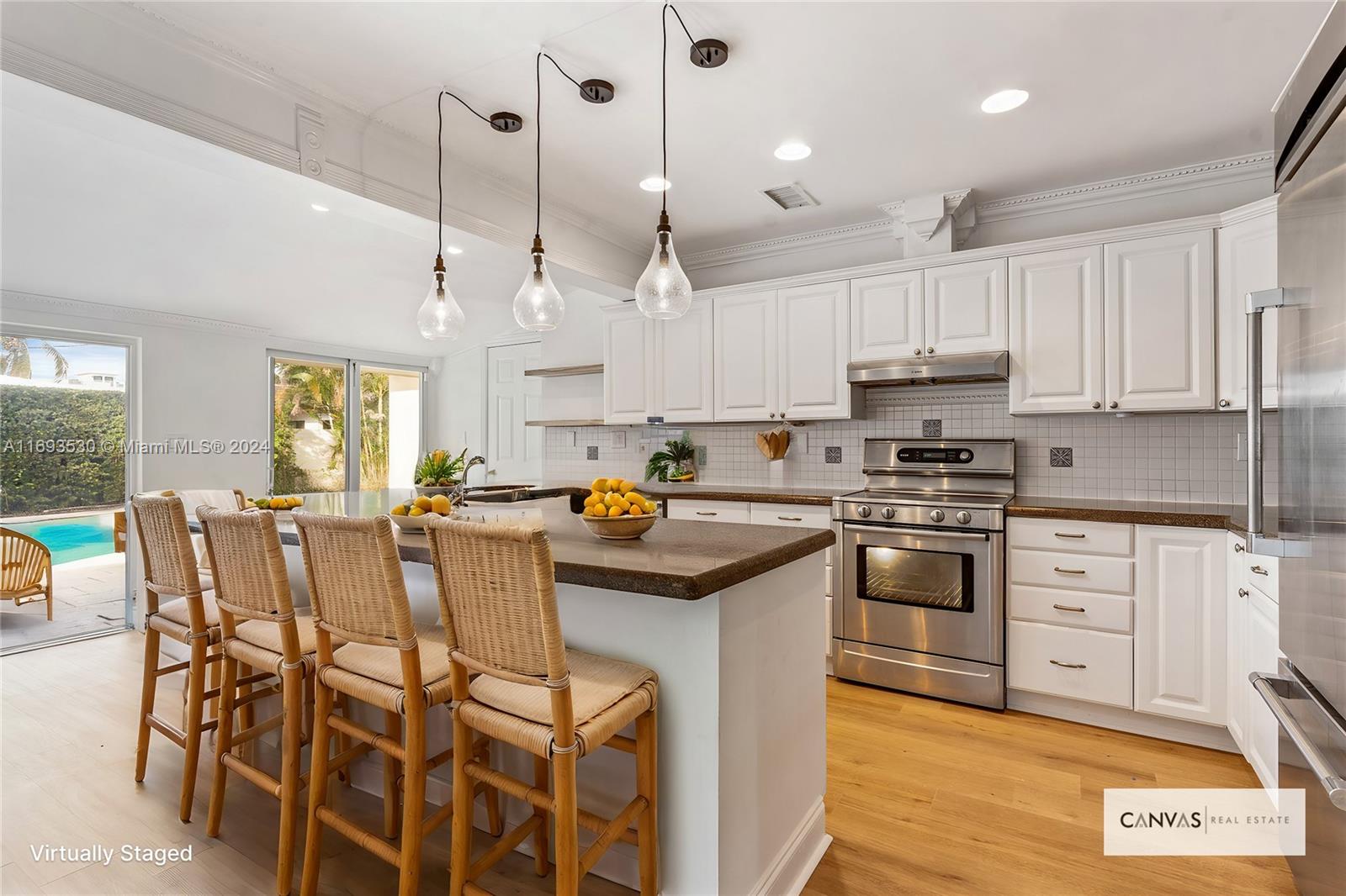 271 Capri Ave
