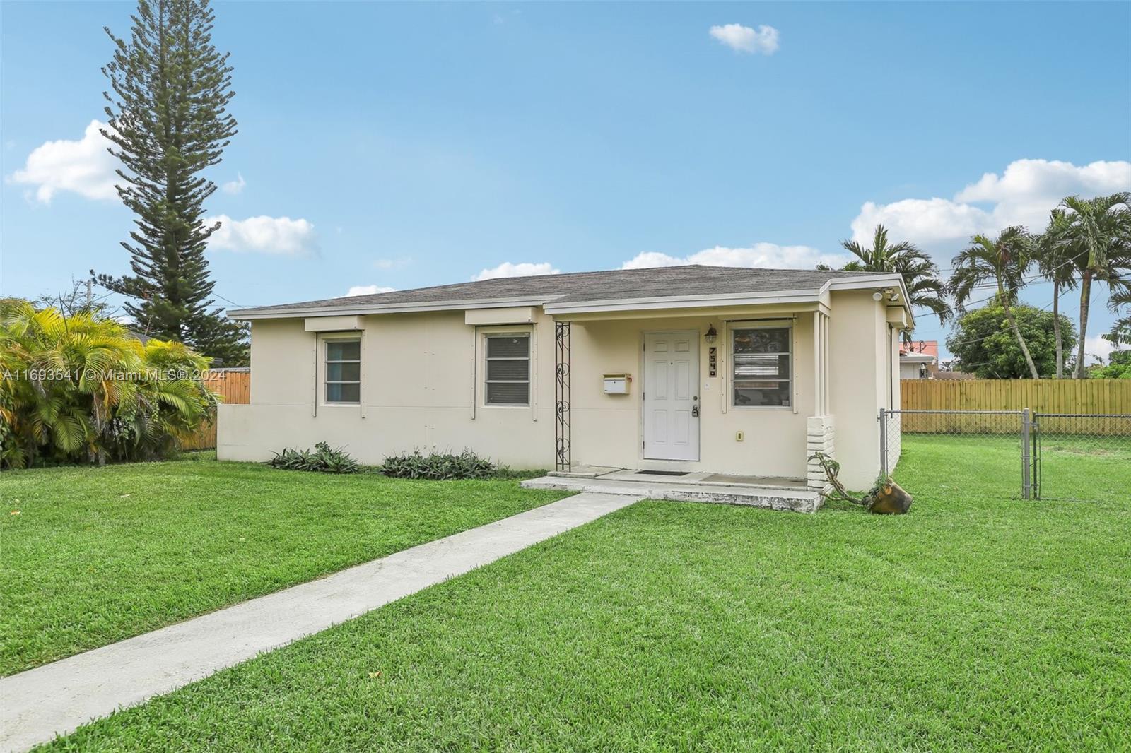 7540 SW 37th St