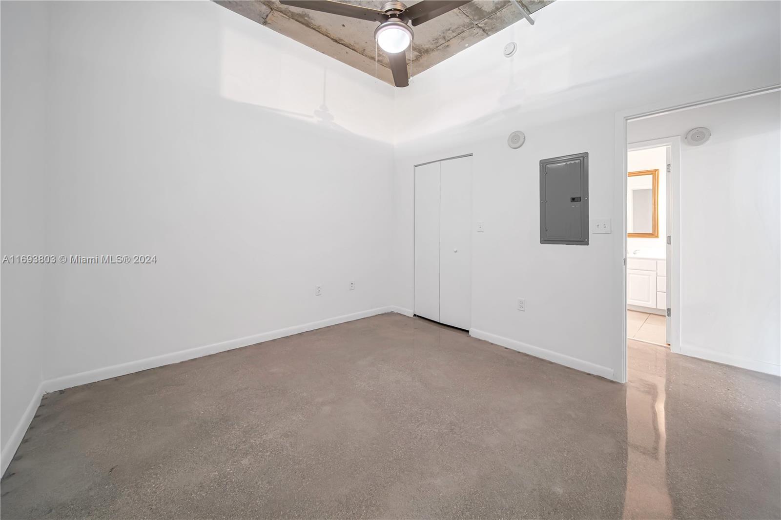 2001 Biscayne Blvd # 3610