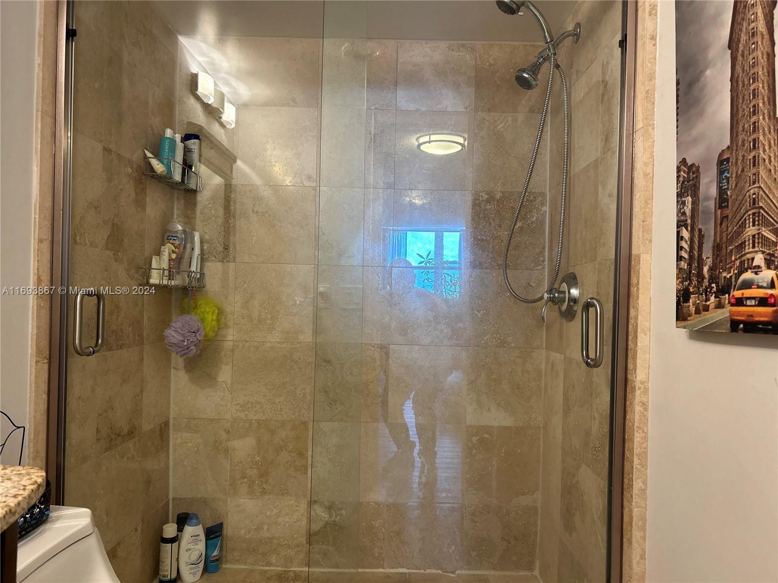 2801 NE 183rd St # 1903W