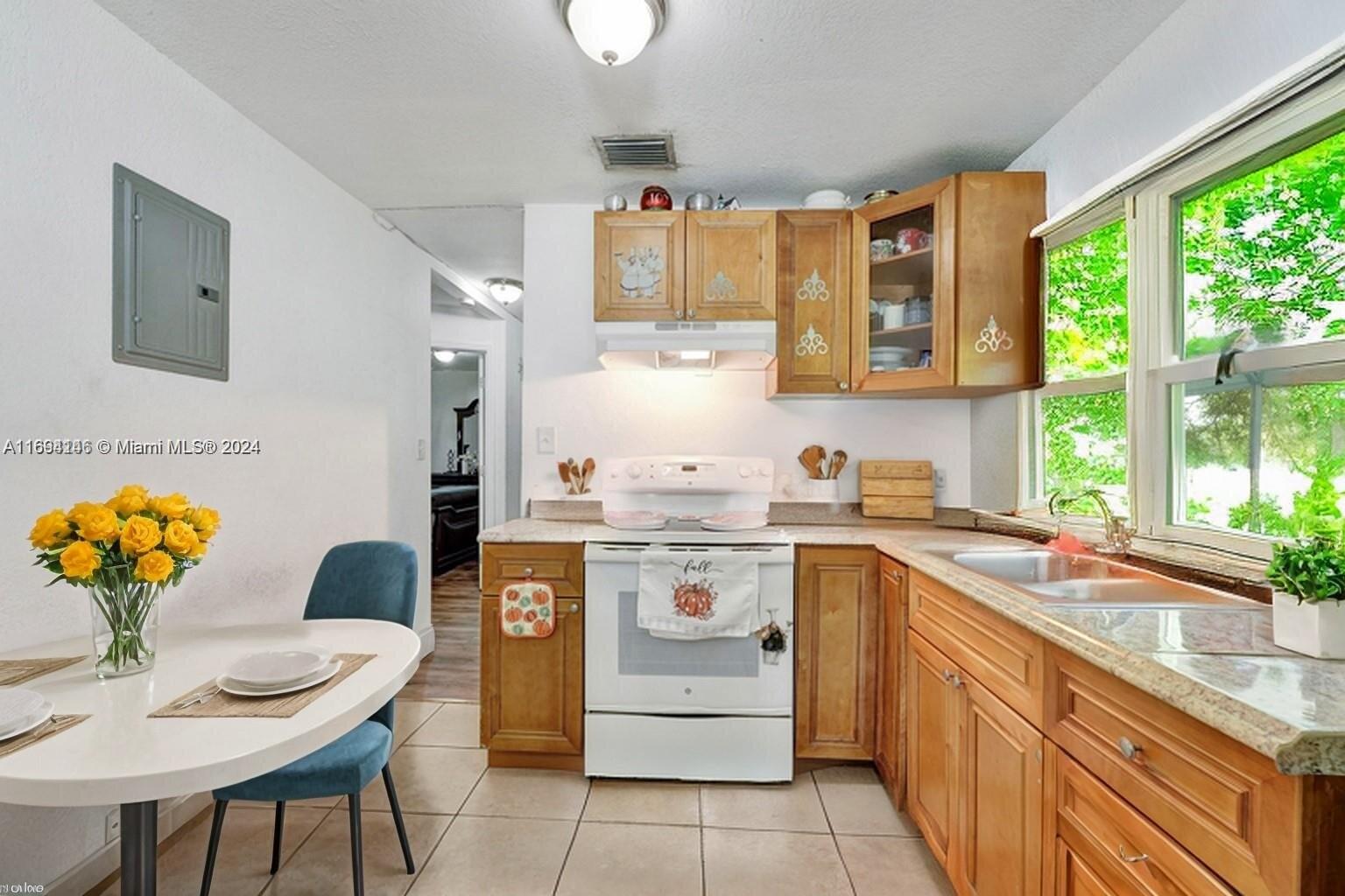 5805 NW 30th Ave # 5805