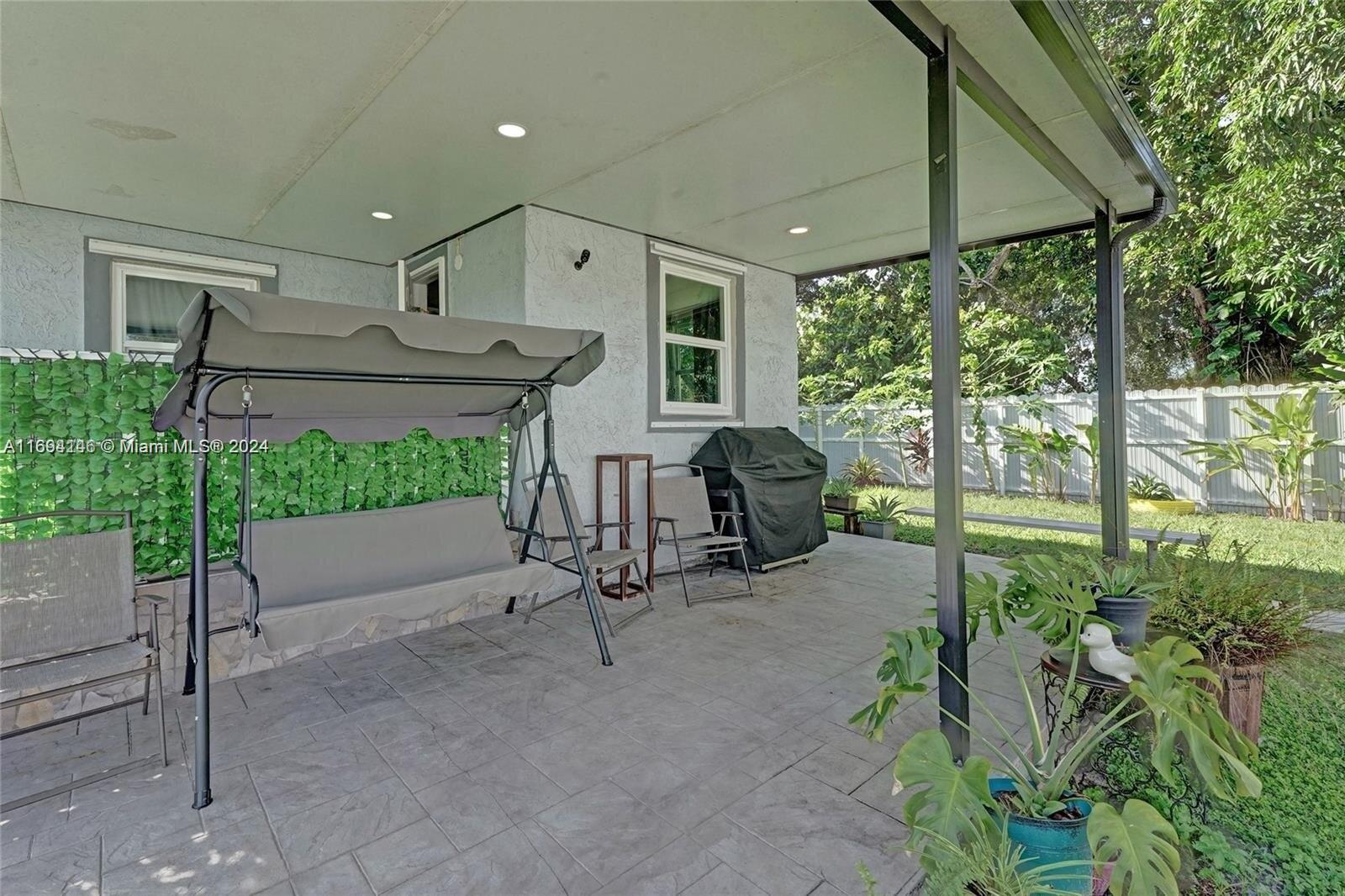 5805 NW 30th Ave # 5805