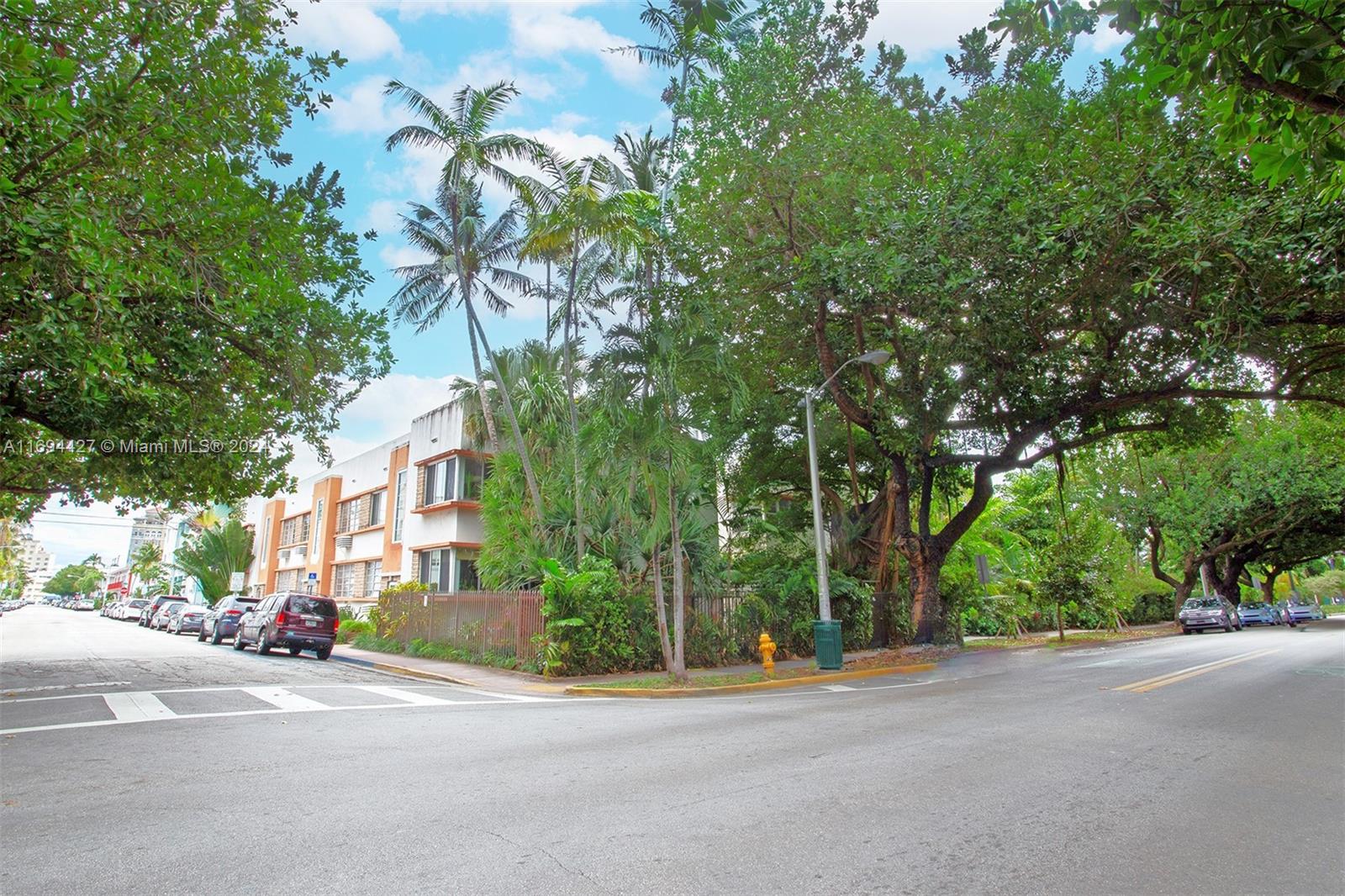 1135 Meridian Ave # 4
