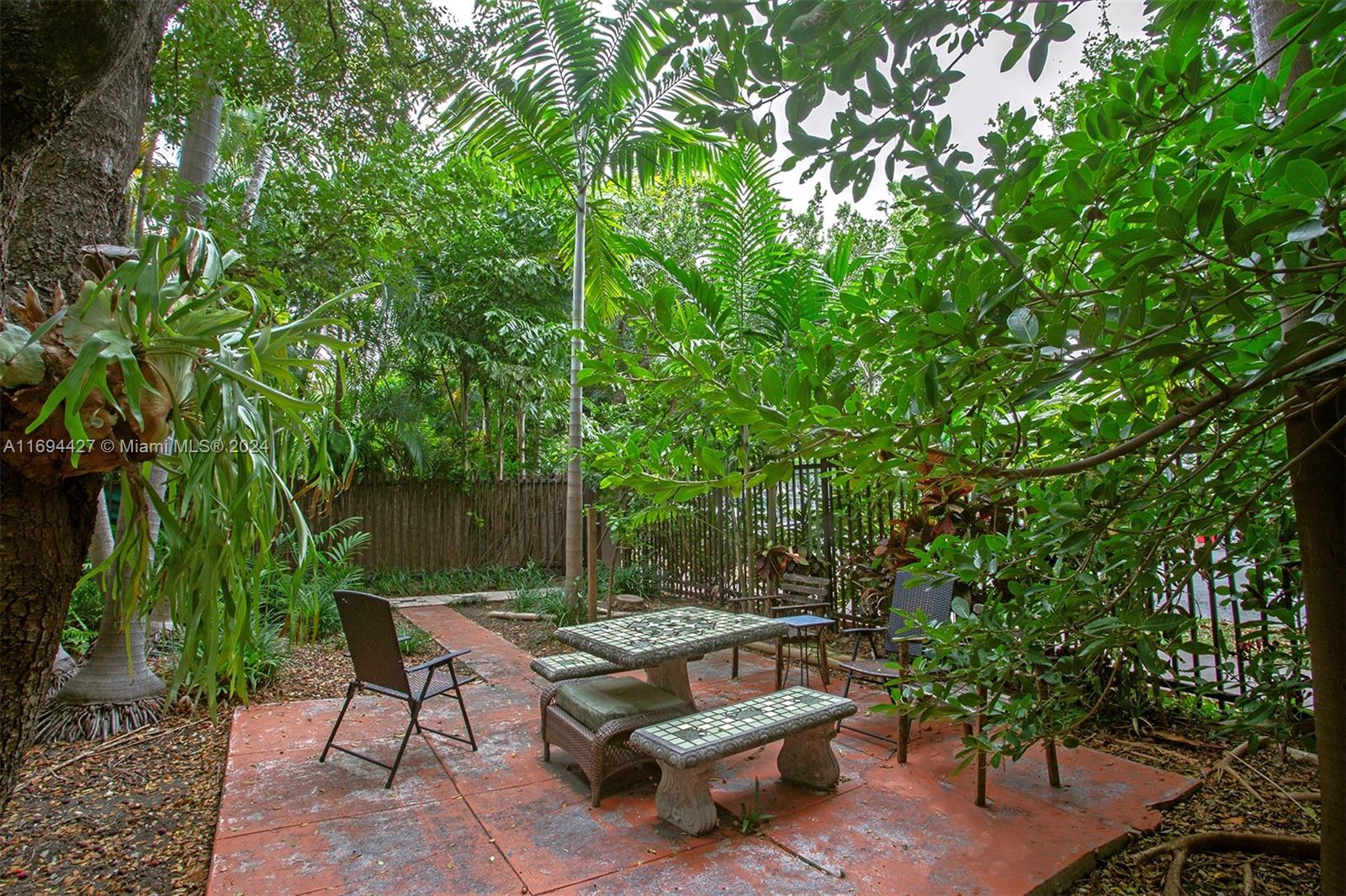 1135 Meridian Ave # 4