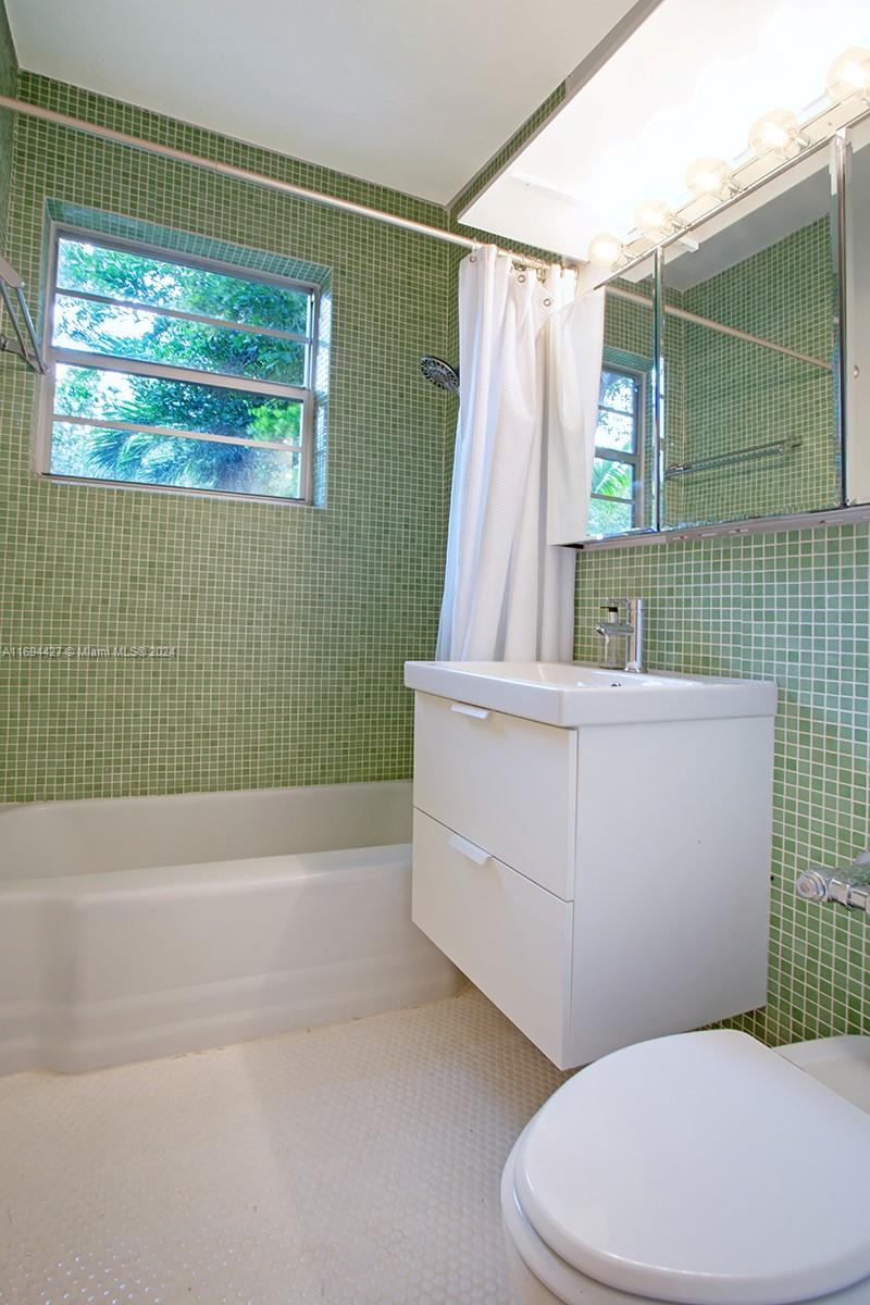 1135 Meridian Ave # 4