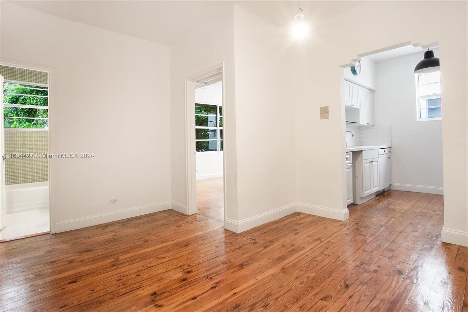 1135 Meridian Ave # 4