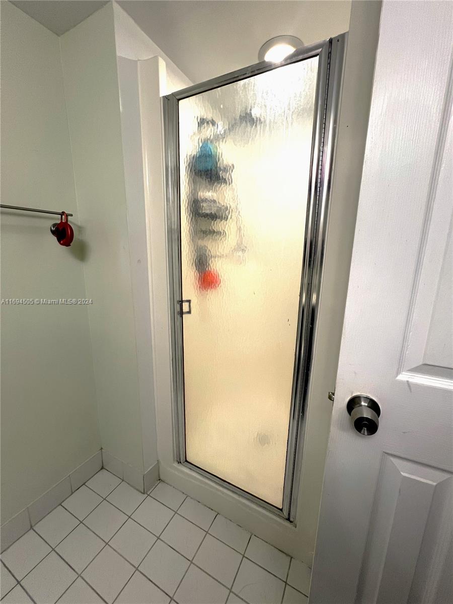 9427 Fontainebleau Blvd # 34 Unit: 208-34