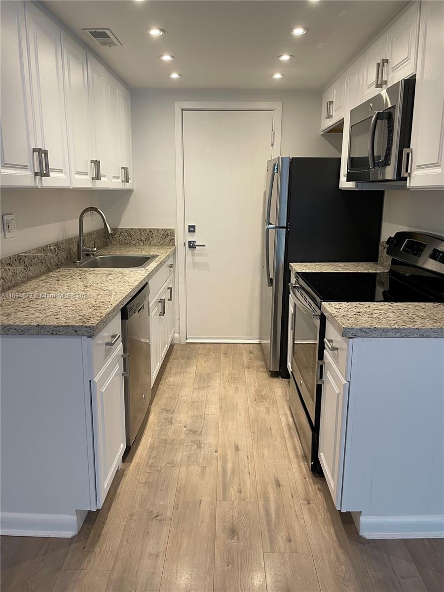 301 Sunrise Dr Unit: 2BW