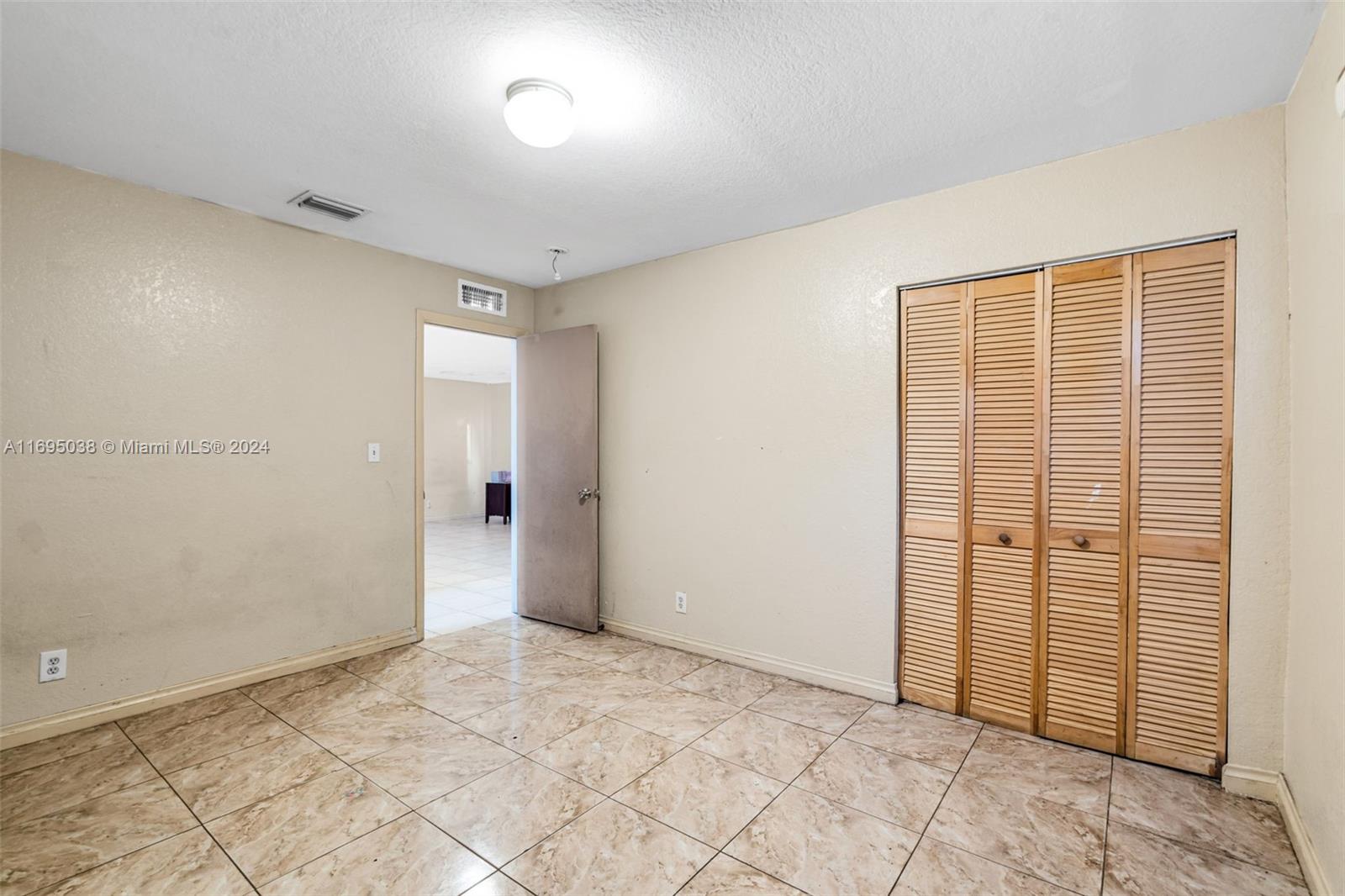 1371 NW 27th Ave # 2 Unit: 1-2