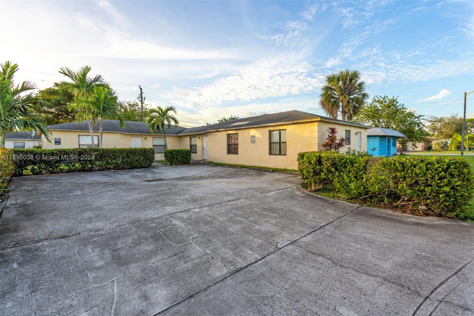 1371 NW 27th Ave # 2 Unit: 1-2