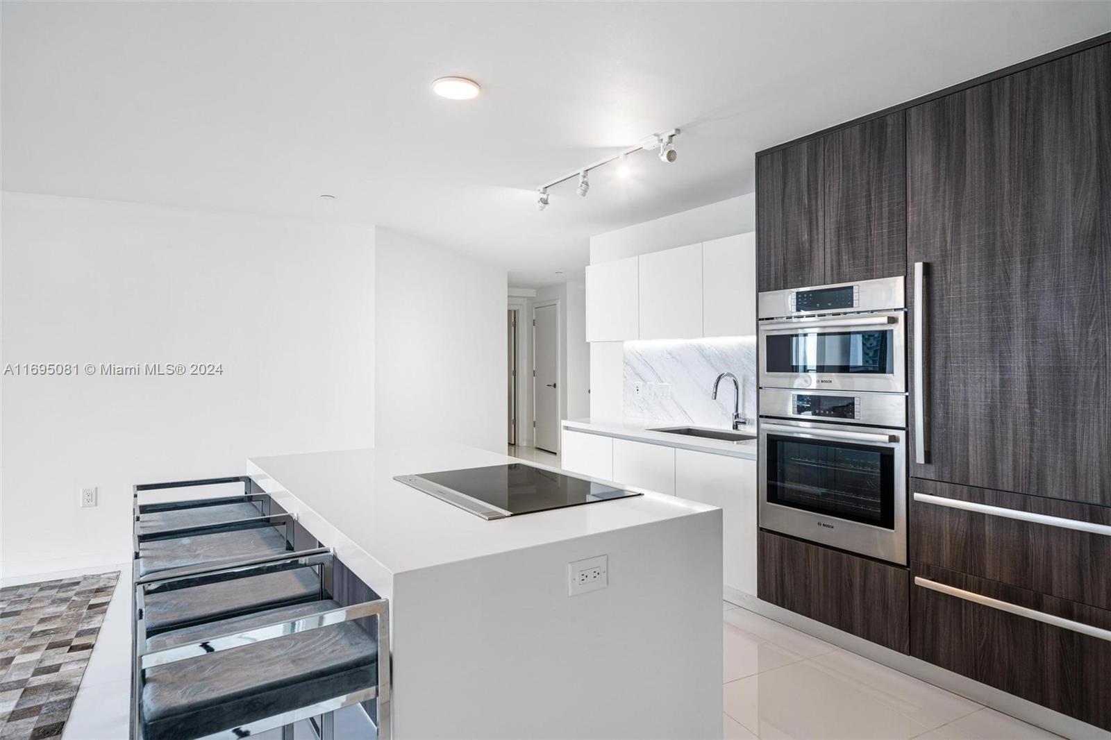 851 NE 1st Ave # 4603