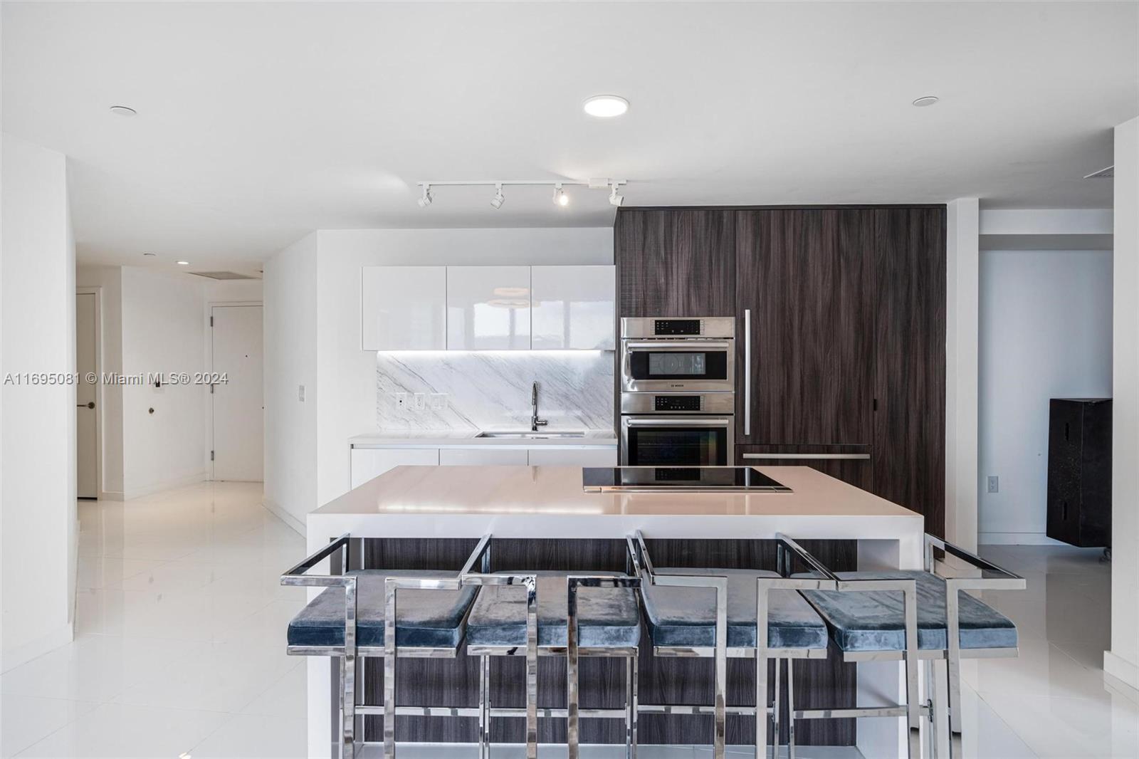 851 NE 1st Ave # 4603