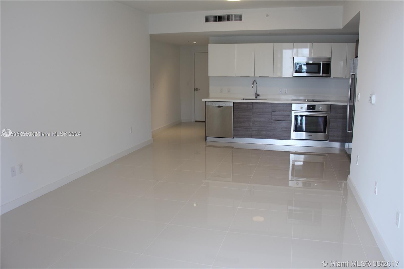 1010 SW 2nd Ave # 810