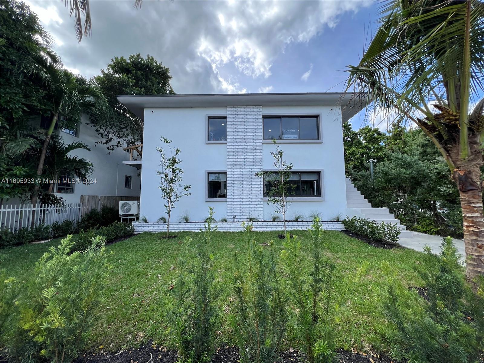 944 Jefferson Ave # 7